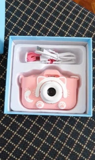 Foto de cliente: Câmera rosa na caixa com cabo USB